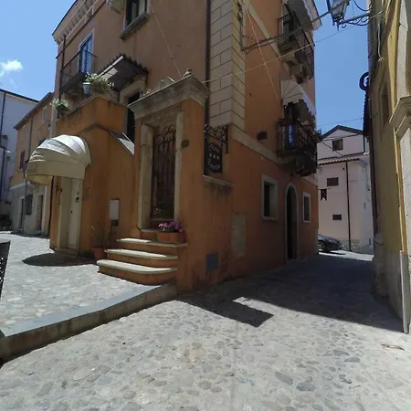Caterina House Nel Borgo Piu D'italia 3* Сан-Лючидо
