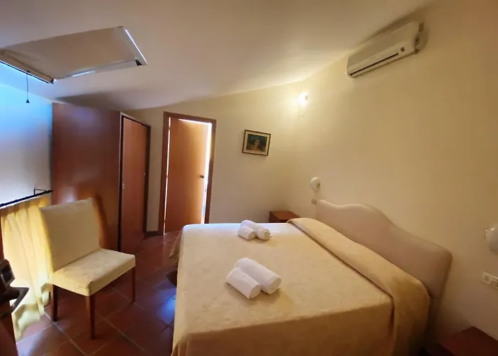 Bed and breakfast Caterina House Nel Borgo Piu D'italia 3*