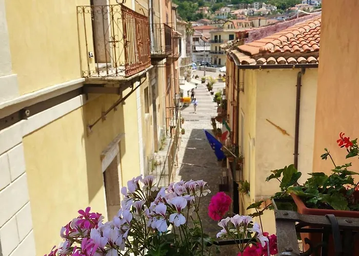 Caterina House Nel Borgo Piu D'italia Bed and breakfast