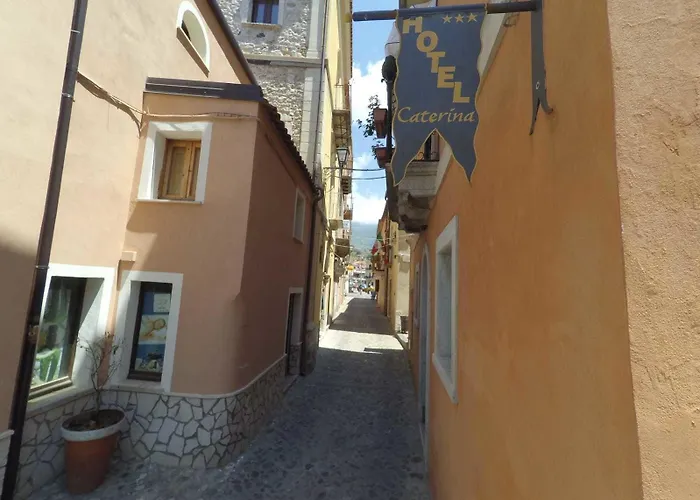 Caterina House Nel Borgo Piu D'italia 3*