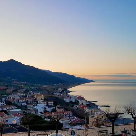 Bed & Breakfast Caterina House Nel Borgo Piu D'italia
