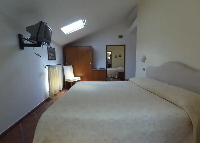 住宿加早餐酒店 Caterina House Nel Borgo Piu D'italia 圣卢西铎