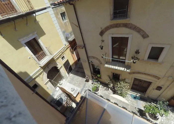 Caterina House Nel Borgo Piu D'italia 3* 圣卢西铎