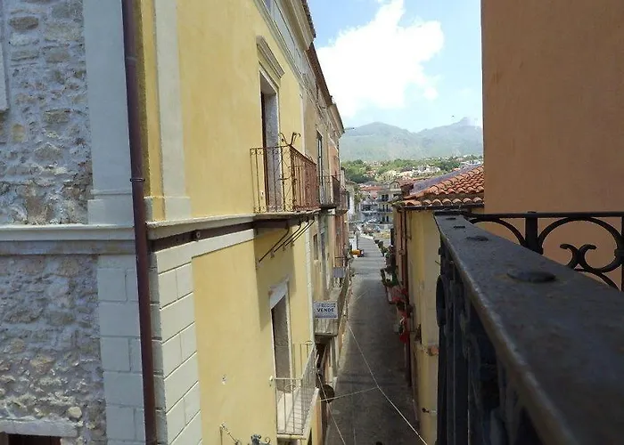 Caterina House Nel Borgo Piu D'italia 3* 圣卢西铎